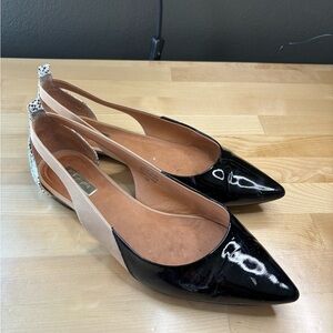 Halogen Black and Tan Pointed-Toe Flats